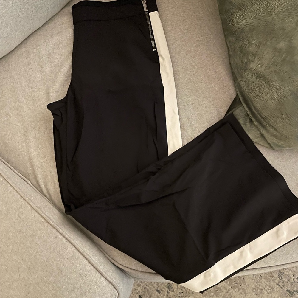 Athleta Luxe Gramercy Track Trouser with side stripe